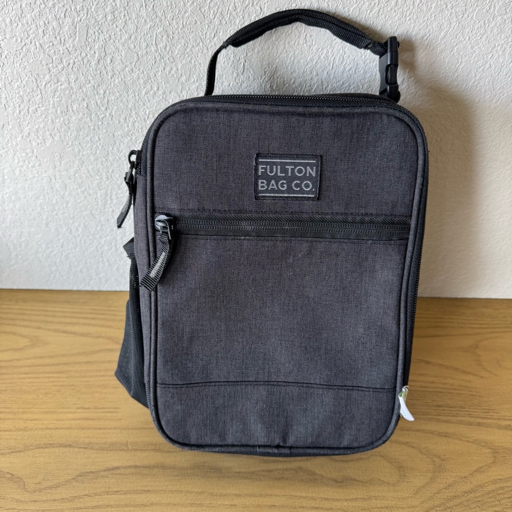 Fulton Bag Co Upright‎ Black/Gray Lunch Bag | Water Bottle Holder